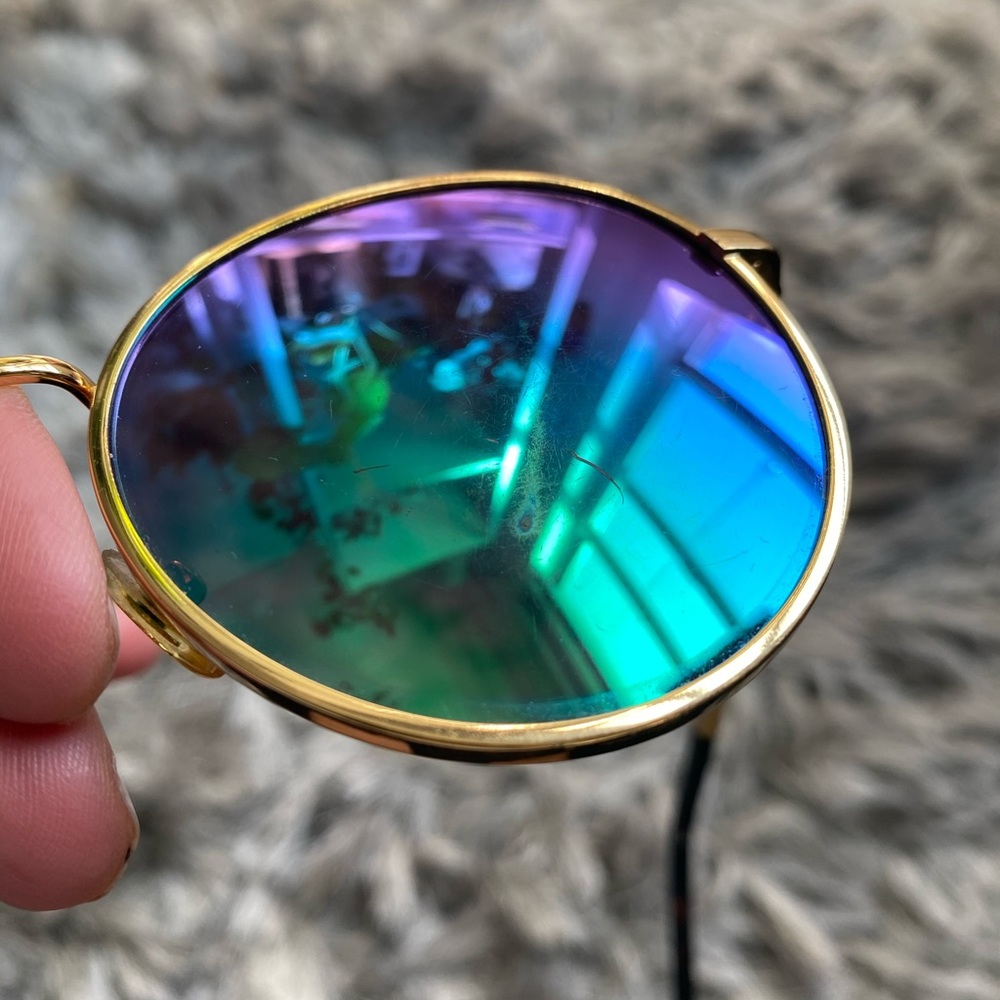 PRADA/ WILDFOX/ RAY BANS - Picture 9 of 14